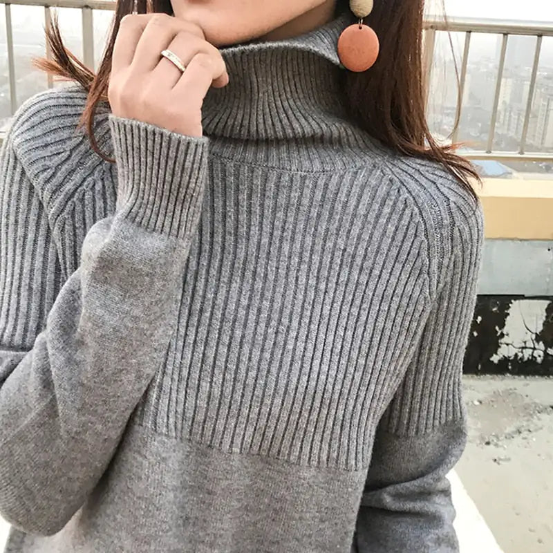 Classic Wool Sweater - Eyra Apparel