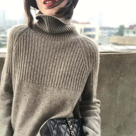 Classic Wool Sweater - Eyra Apparel